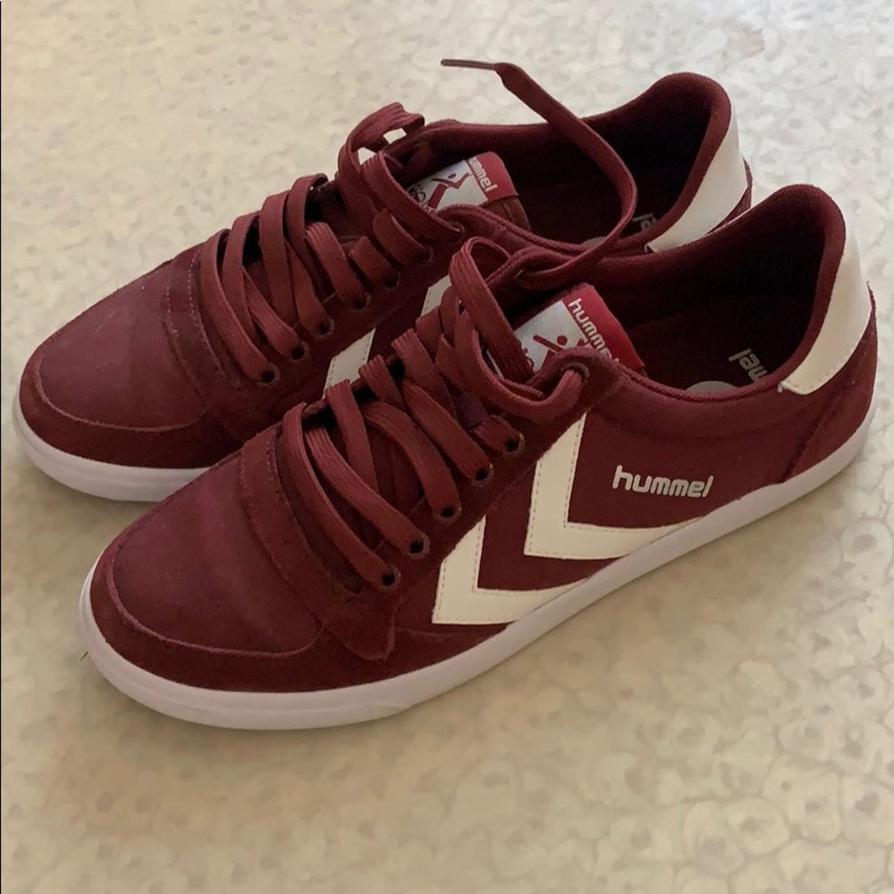 🐝 Hummel shoes (Only Worn once!)